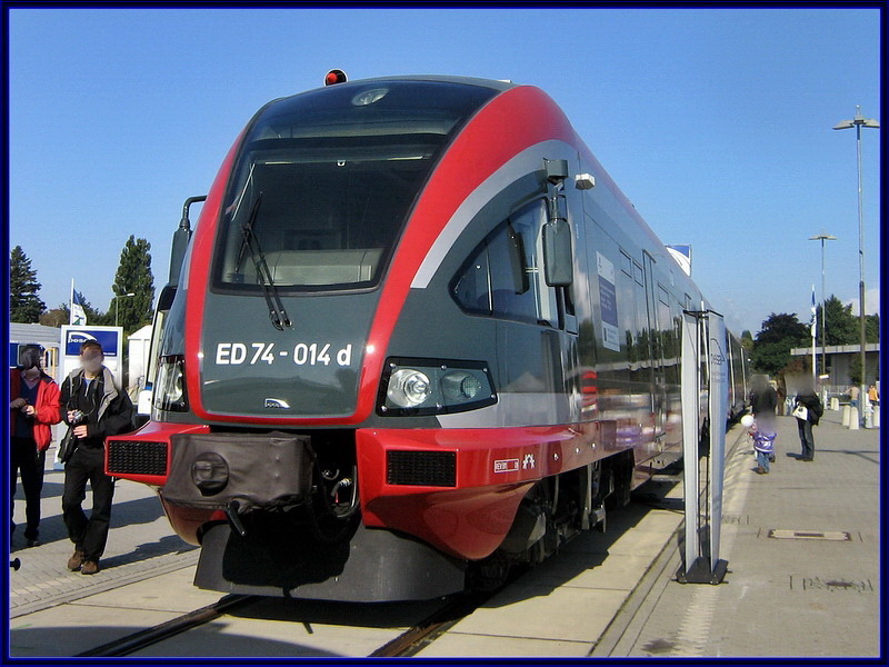 Schon fast wieder ein Jahr her! Elektrotriebwagen des Typs ED74 -Bydgostia-  Berlin-InnoTrans 2008