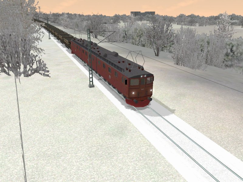 Schwedische Erzlok DM3 mit 40 Erzwaggon