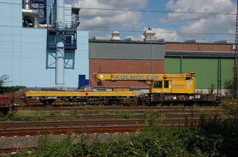 Schweres Nebenfahrzeug der Firma Klngleis: Gottwald Gleiskran des Typs GS 40.08 T. Dieses Fahrzeug mit 113 Tonnen Gewicht war am 19.08.2007 in Datteln im Zuge einer Gleiserneuerung zu sehen.