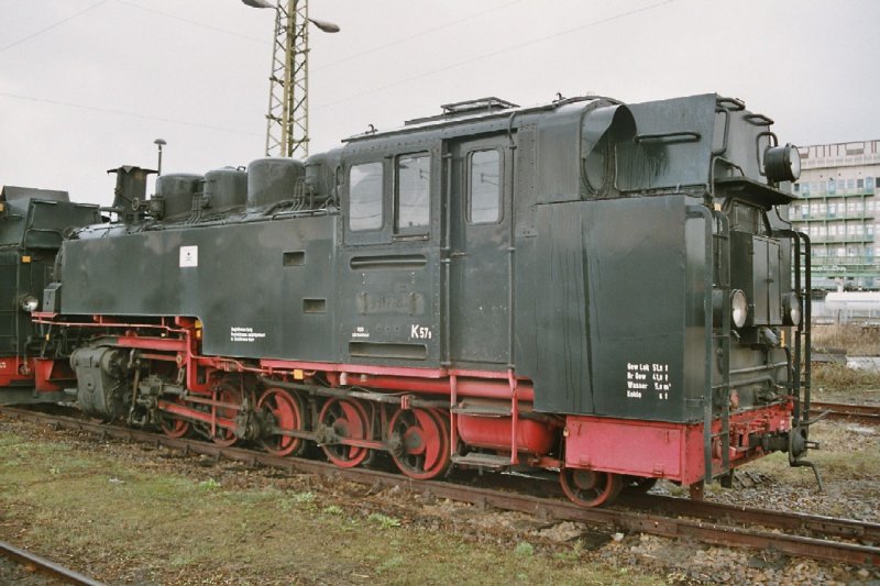 SDG / DR - Dampflok 99 778 im Bahnhofsareal von Radebeul im Nov.2004