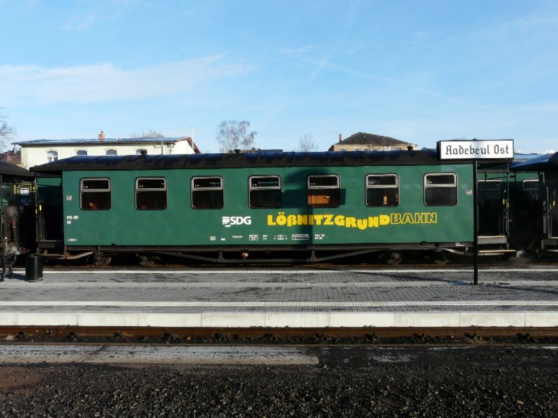SDG - 2 Kl. Personenwagen Nr.970-361 in Radebeul am 09.12.2008