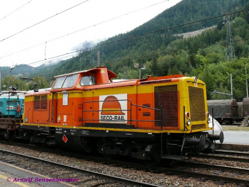 SECO-RAIL V212-R (99 87 9182 612-1), eine ehemalige V100 der DB.
Die Firma Seco-Rail ist das grte franzsische Gleisbauunternehmen und inzwischen auch als EVU im Gterverkehr ttig.
30.08.2007 Modane
