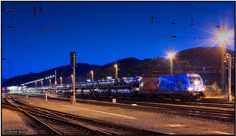 Sehr selten kommt es vor das der GAG 46765 100 Minuten zu fr�h in Knittelfeld zum Lokf�hrerwechsel ankommt. Meistens ist er n�mlich zu sp�t dran. Knittelfeld 9.11.08