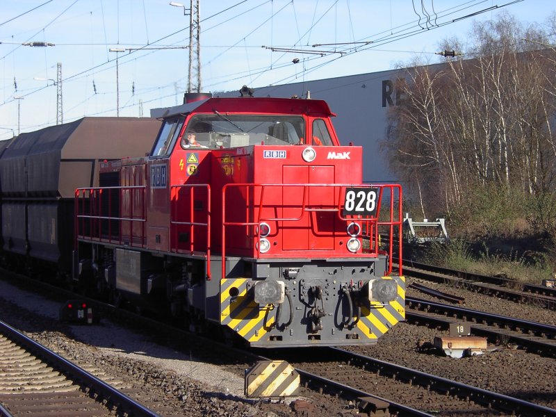 Sehr viele RBH Loks. Am 9.2.08 war die Lok 828 der RBH eine
von insgesamt 4 Loks.