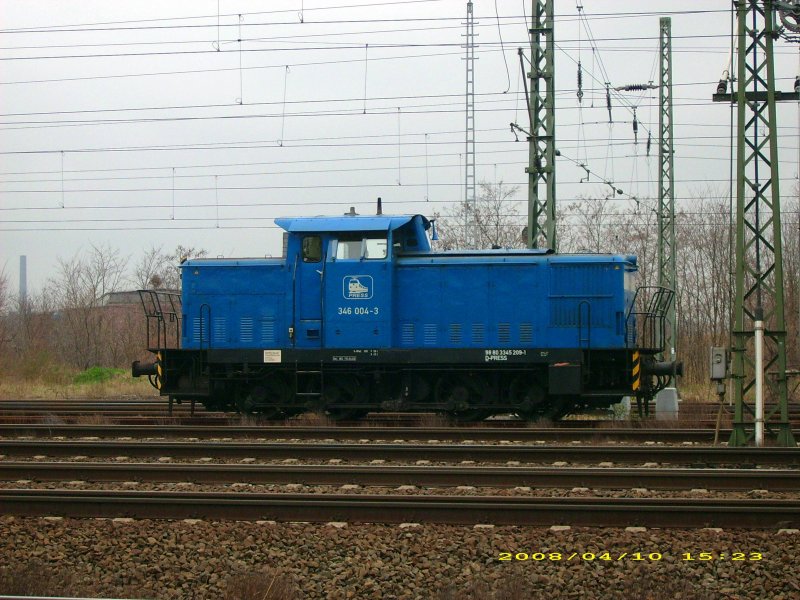 Seitenansicht von 346 004. Sie gehrt der PRESS. Fotografiert am 10.04.08 in Bitterfeld.