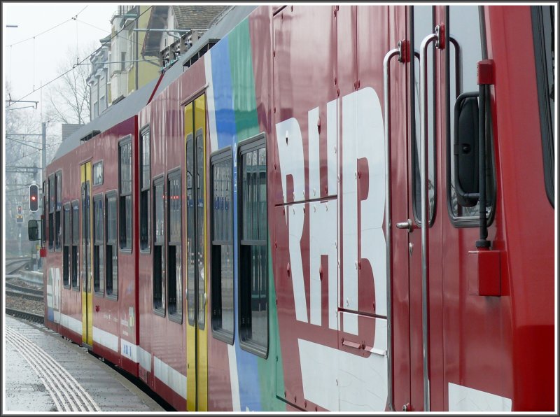 Seitenansicht des RHB BDeh 3/6 25 in Rorschach Hafen. (14.02.2008)