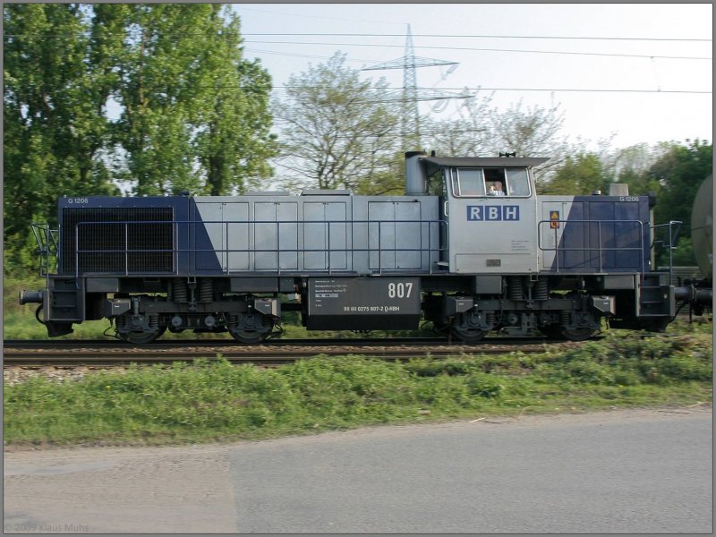  Seitensicht  RBH 807 in Wanne-Eickel, 23.04.2009 