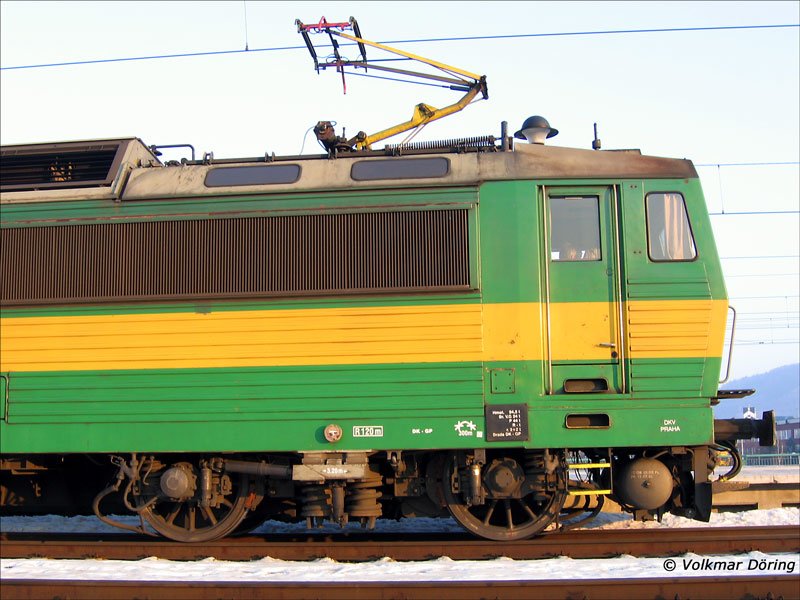 Seitliche Detailansicht auf CD-Ellok 162 036 und die typischen Speichenrder - Decin (Tetschen-Bodenbach), 28.01.2006
