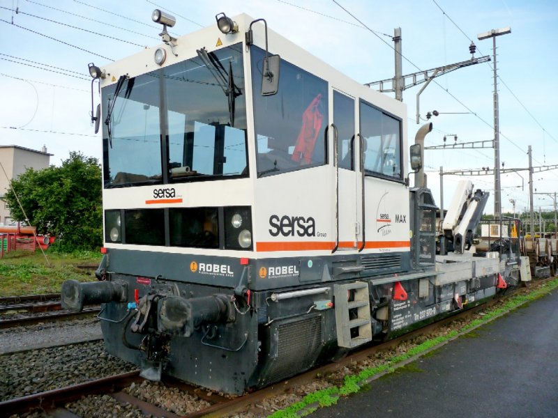 sersa - Tm 237 970-9 im Bahnhofsareal von Lenzburg abgestellt am 05.09.2008