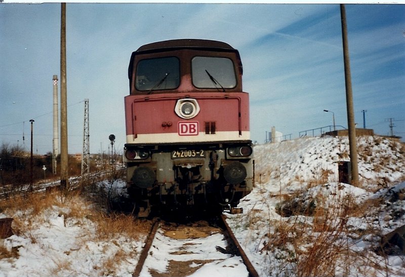 Sie war mit der 03.10 die wohl bekannteste Baureihe im Bw Stralsund.Im September 1994 endete der Einsatz der 242 beim Bw Stralsund.Im Mrz 1997 standen alle 6 Maschinen im Bw Stralsund abgestellt.