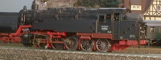 Sieht schlimm aus und mir fehlen noch die Lsungs-Ideen: Hruska 84 auf Piko-Chassis.