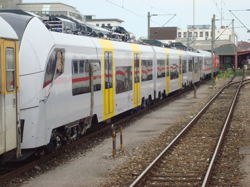 Siemens Desiro Mainline BR 460 001 aussem Inter City fotografiert am 14 Juli 2008 in Ulm Hbf