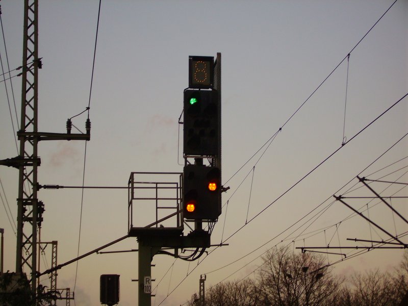 Signal R 102 an der Nordausfahrt des Gleises 2 in Elmshorn am 14.01.07