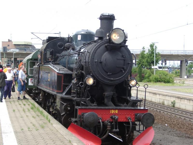 SJ 3/6 1916 mit dem Sonderzug der AVL in Harburg.