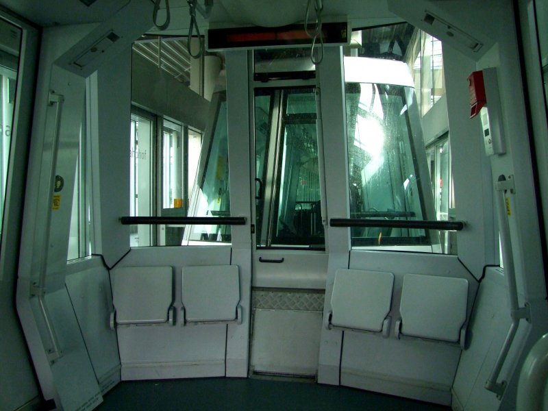 SKYTRAIN, Kabineninnenansicht;080904