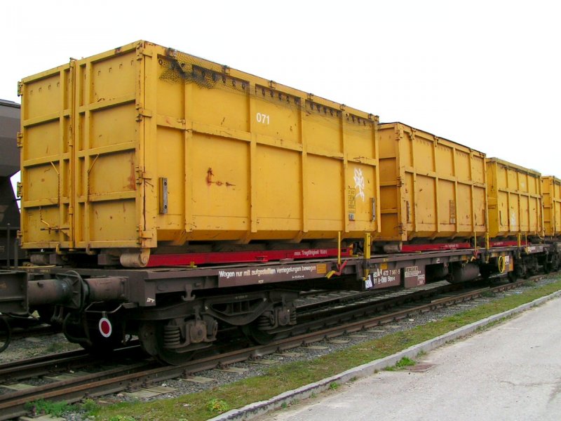 Slps-x (82 81 4727567-5) am Hafen Ennsdorf 061129 