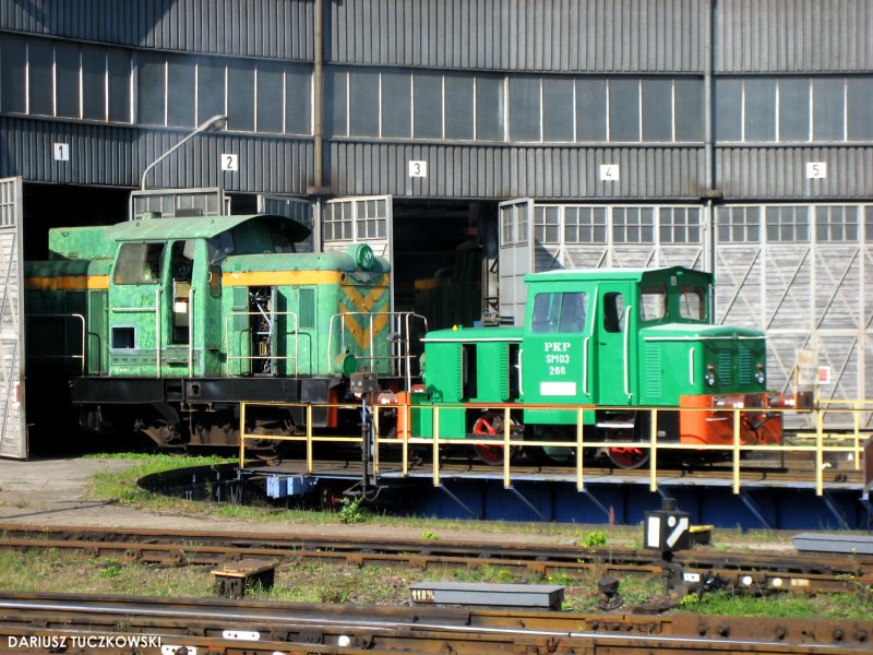 SM03-266 auf der Drehscheibe am 25.09.2007 in Bydgoszcz.