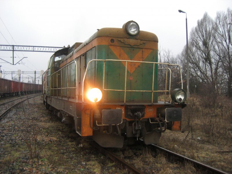 SM42-2324 von der LOTOS Kolej am 22.03.2009 im G�terbahnhof Bydgoszcz.