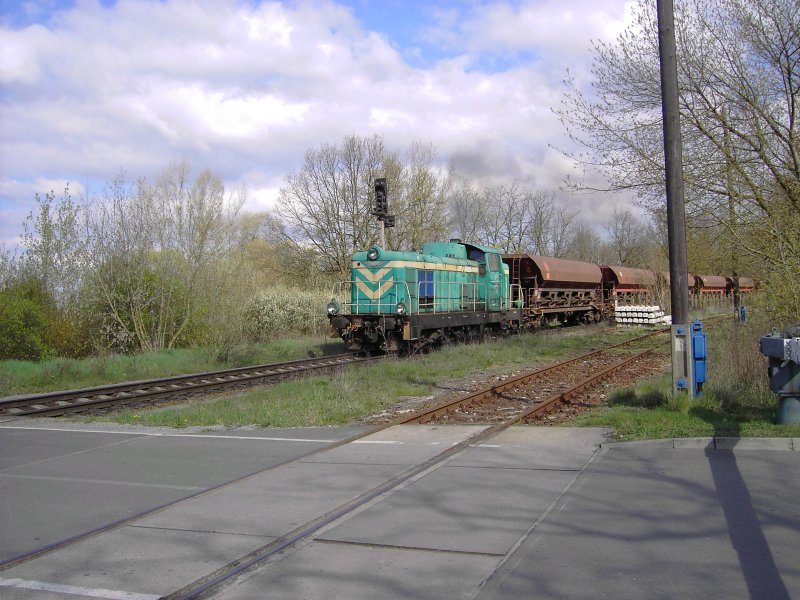 SM42 297 bei der Einfahrt in den DB Bahnhof Guben am 20.04.2008