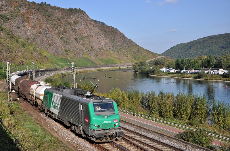 SNCF 437024 Cochum 26 September 2009