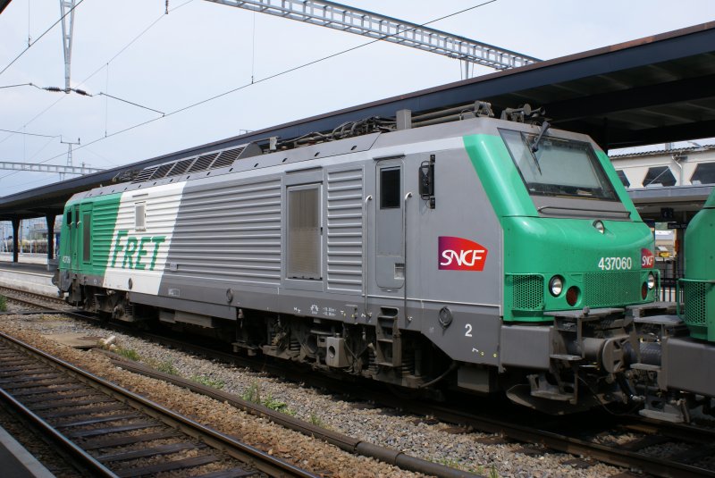 SNCF Baureihe 37000 (Nr. 437060) im Bahnhof Buchs St. Gallen am 30.04.2007.