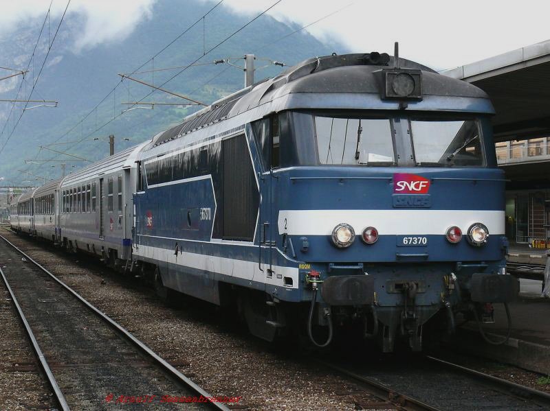 SNCF BB67370 steht bereit um uns mit ihrem TER-Regionalzug an diesem Morgen von Grenoble nach Chambry zu bringen.

30.08.2007 Grenoble  