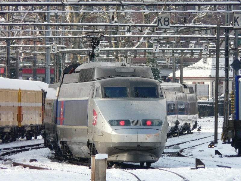 SNCF - TGV 111 abgestellt im Bahnhofsareal von Bern am 12.12.2008