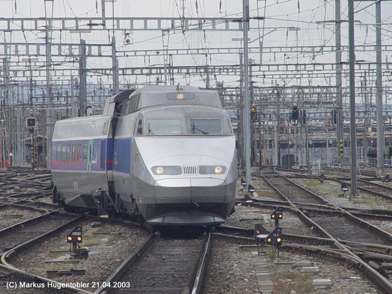 SNCF TGV 116 als TGV 9281 Paris-Gare-de-Lyon - Zrich HB am 21.04.2003 in Zrch HB