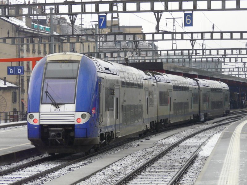 SNCF - Triebzug Zx 24541 im Bahnhof von Genf am 31.12.2008