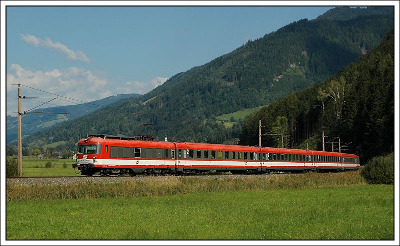 So, der letzte 4010er fr heute. 4010 008 als IC 514 von Graz nach Salzburg, aufgenommen am 14.9.2007 nchst Pruggern.