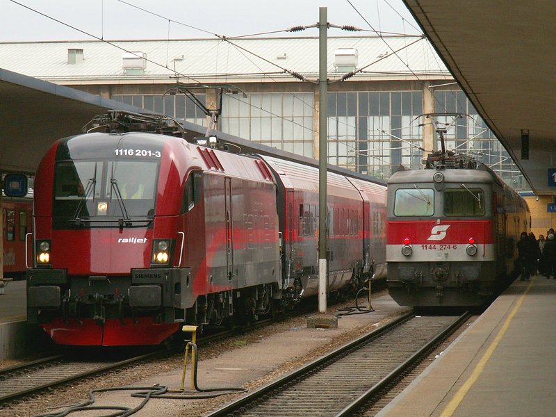 so und noch ein 3. Foto des Railjet Testzuges (Wien West, 5.5.2008)