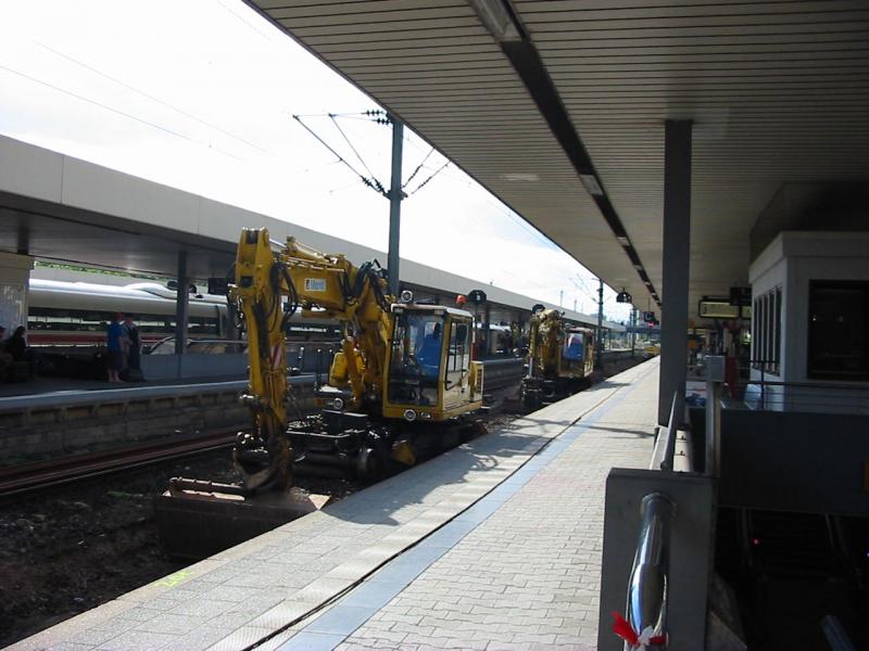 So sah Gleis 3 in Mannheim Hbf am 4.6.2005 aus. Das Gleis wurde erneuert.