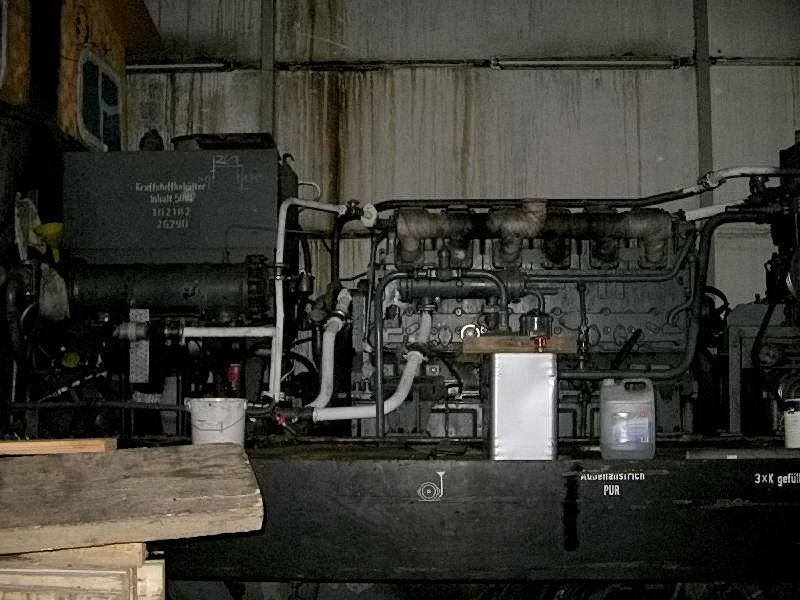So siehts unter dem Motorvorbau einer V23.1 aus, Glauchau 09.09.07.jpg