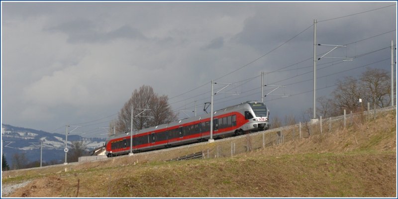 SOB Flirt auf dem Seedamm zwischen Pfffikon sz und Rapperswil. (26.03.2009)