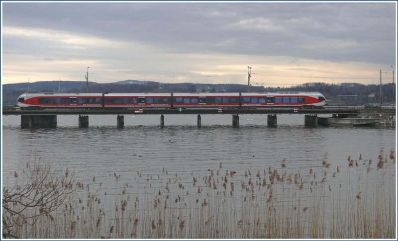 SOB Flirt auf dem Seedamm bei Rapperswil. (26.03.2009)