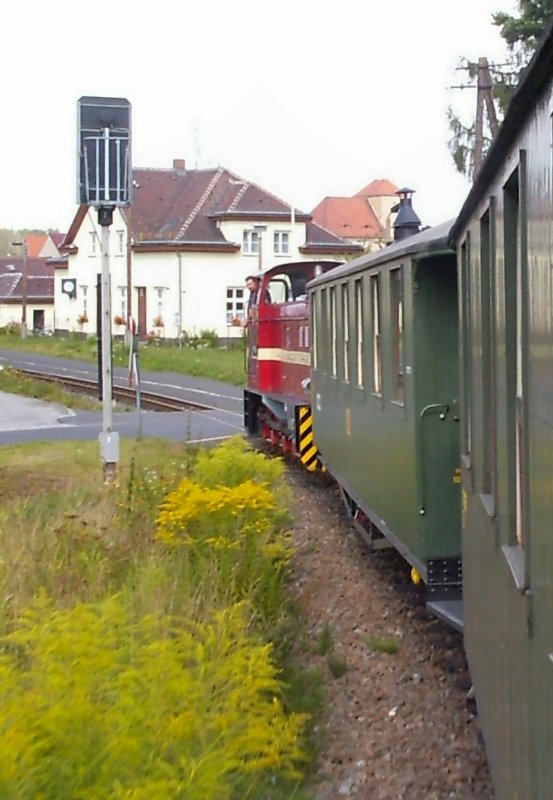 Sonderzug Kurort Oybin - Zittau bei Oybin Niederdorf mit Diesellok BR 199, Sommer 2004