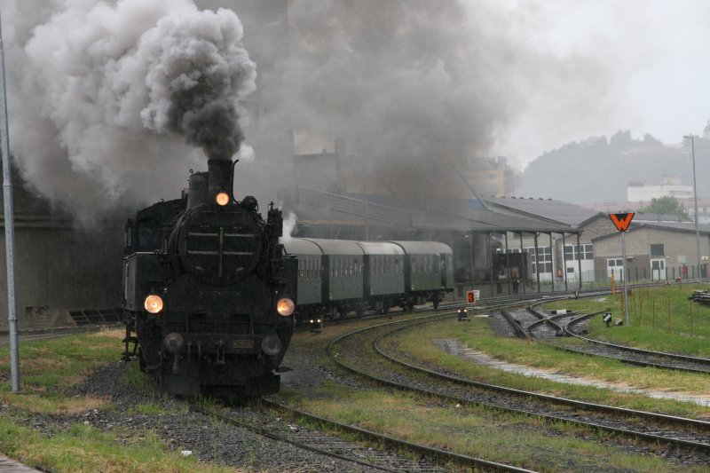 Sonderzug mit der 629.01 Bei der Ausfahrt vom GKB - Bahnhof Graz nach Lieboch am 17. Mai 2007.