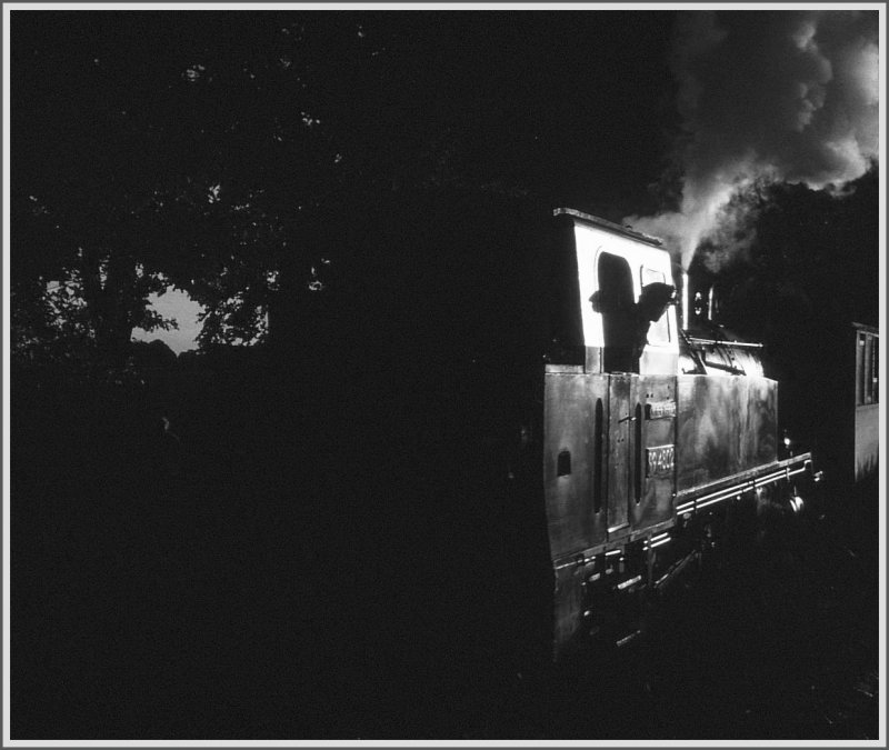 Sonnenuntergangsstimmung beim rasenden Roland auf Rgen. (Archiv 07/73)