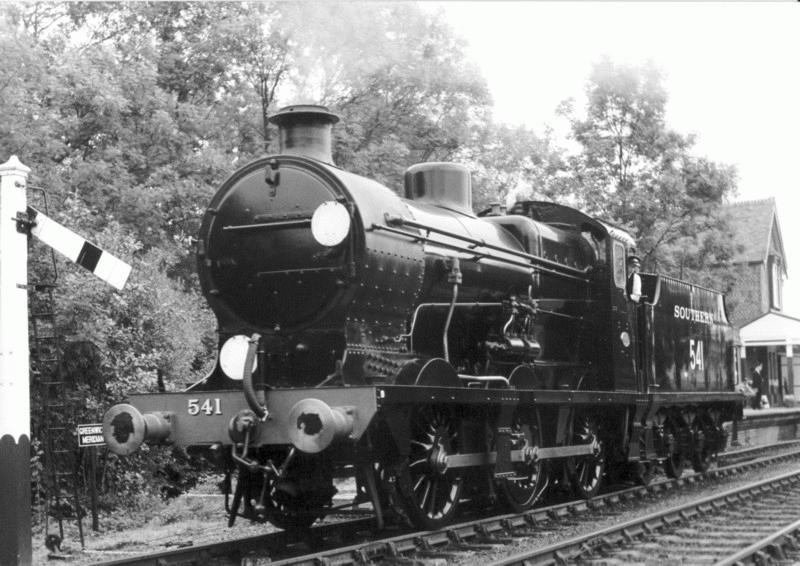 Southern Railway class Q Gterzuglok Baujahr 1938 0-6-0 museum-line
Blue - Bell line 