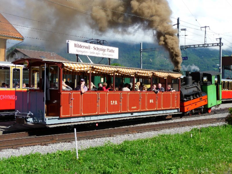 SPB - Dampfzug im Bahnhof Wilderswil am 16.08.2008