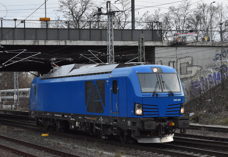 Spitzke Logistik GmbH, Großbeeren [D] mit ihrer Vectron Dual