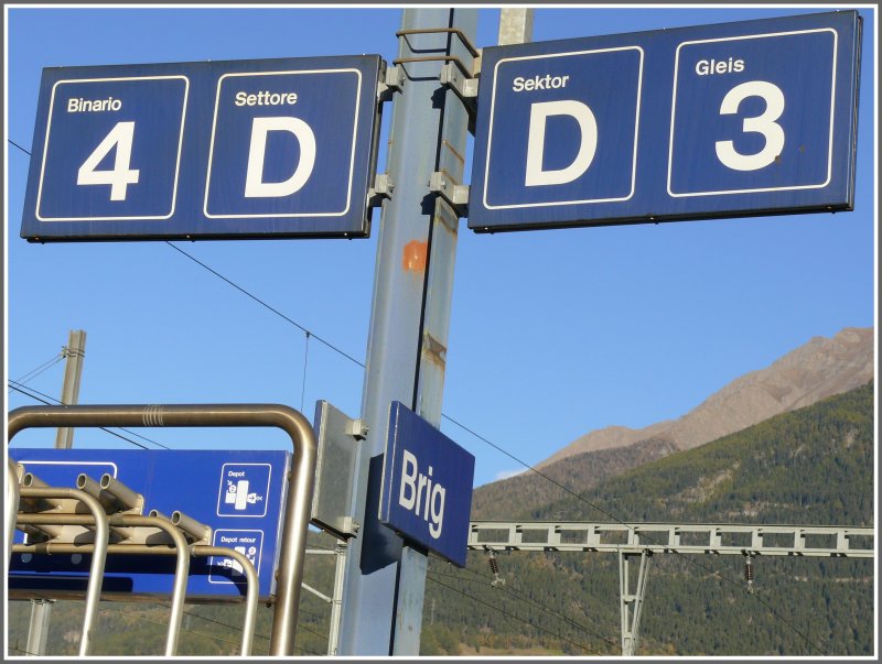 Sprachenvielfalt Schweiz. Da die italienische Grenze (in der Mitte des Simplontunnels) nher liegt als die Sprachgrenze Deutsch/Franzsisch in Sierre wurde hier die italienische Sprache neben dem Deutschen verwendet. (20.10.2007)
