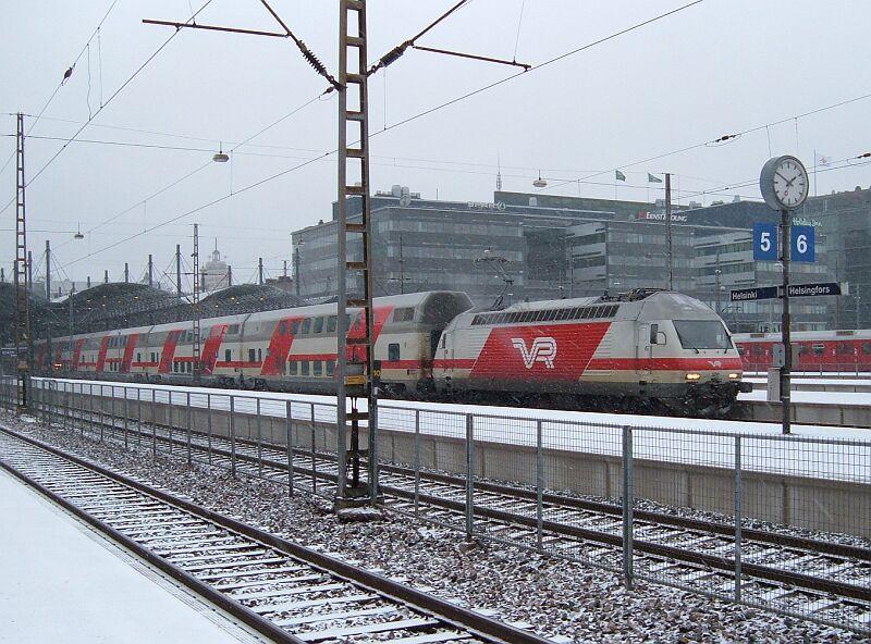 Sr2 mit InterCity am 17.01.2006 in Helsinki C.