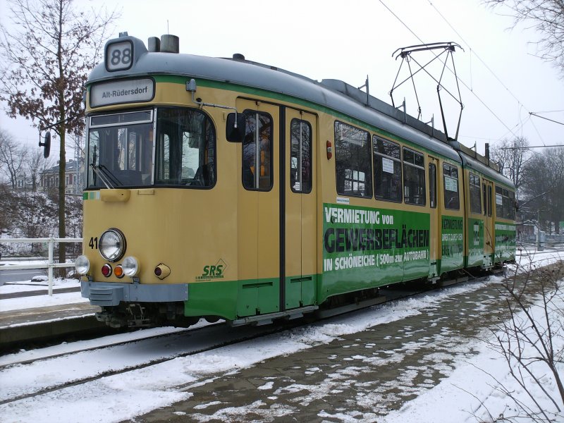 SRS Fahrzeug am S-BHF Friedrichshagen