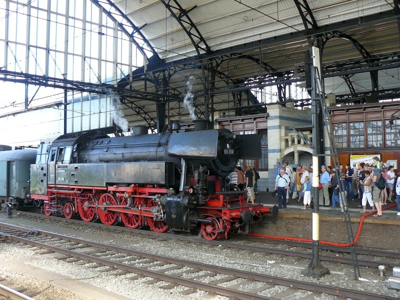 SSN 65 018 mit Sonderzug wegen Bahnhoffest in Haarlem 30-08-2008