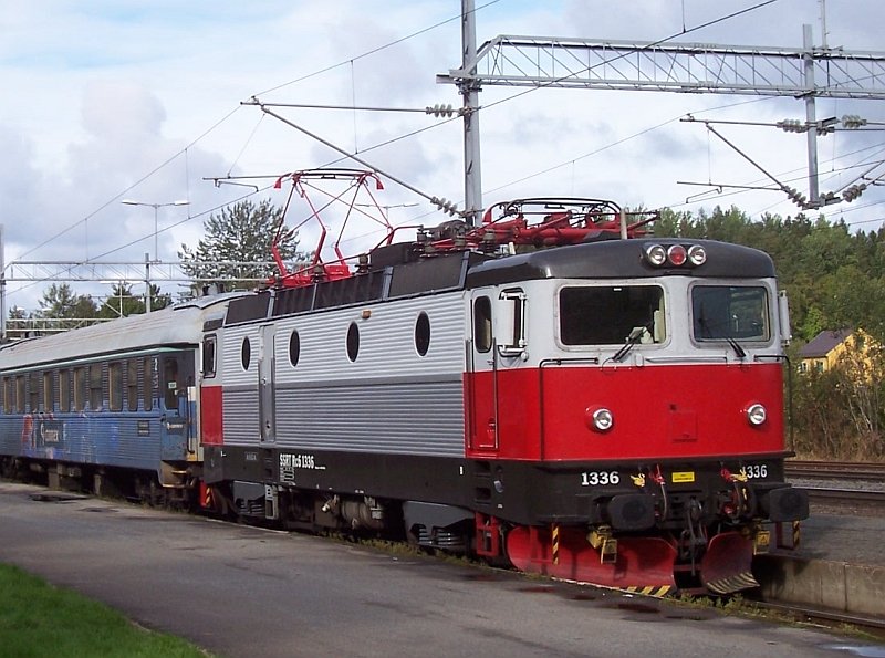 SSRT Rc6 1336 am 31.08.2007 in Narvik, auch diese Lok hat keine Beschriftung Connex oder VEOLIA.