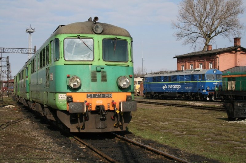 ST43-198 in Wegliniec,21.03.09