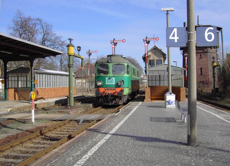 ST43-273 am 15.03.2008 in Forst (Lausitz)