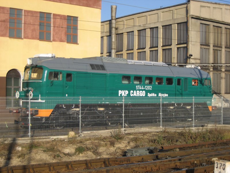 ST44-1202 von der PKP CARGO S.A. am 29.12.2007 in der Firma PESA Bydgoszcz.