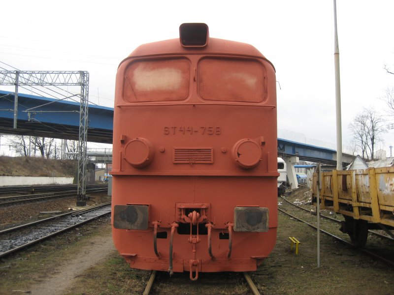 ST44-758 von vorne am 26.01.2008 in Bydgoszcz (Bromberg).